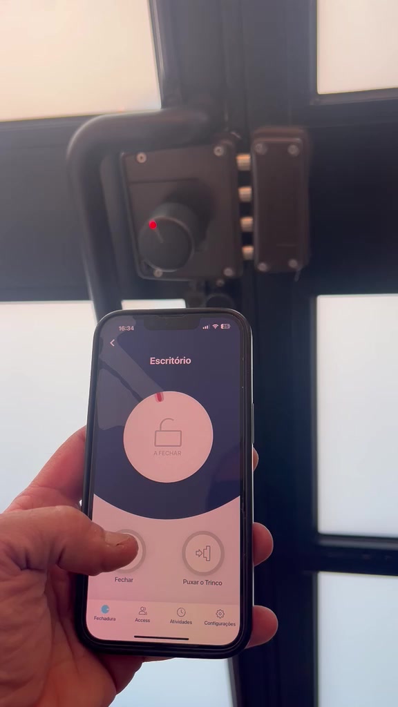Controlo de fechadura por app no telemóvel - LockTop
