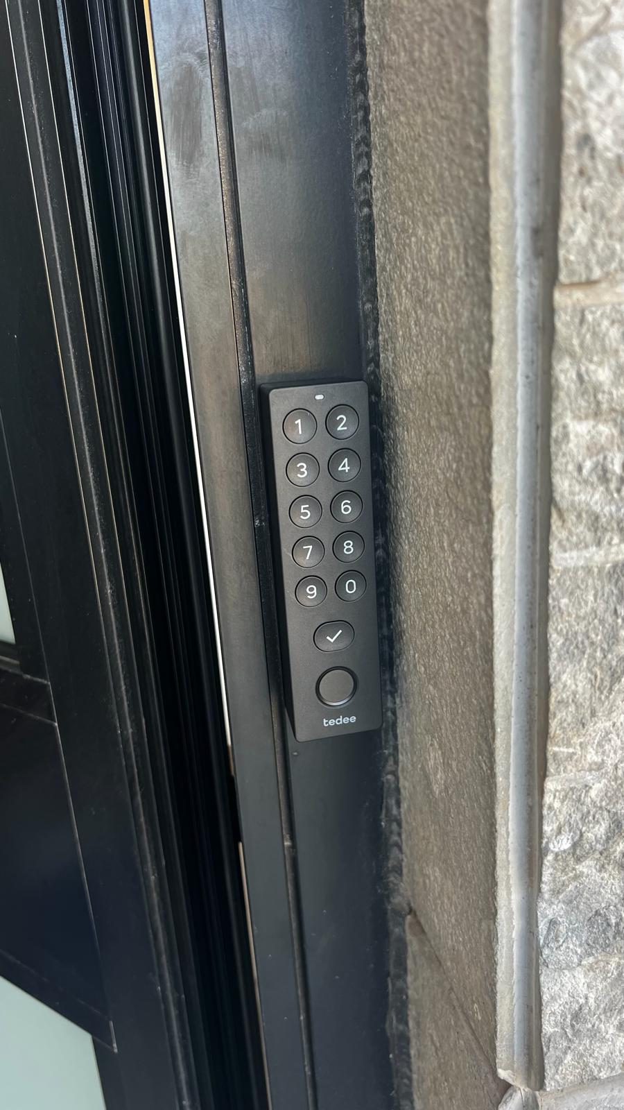 Fechadura inteligente Tedee com keypad - LockTop